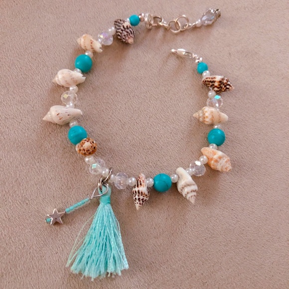 Seashell 🐚 bracelet - Picture 3 of 5